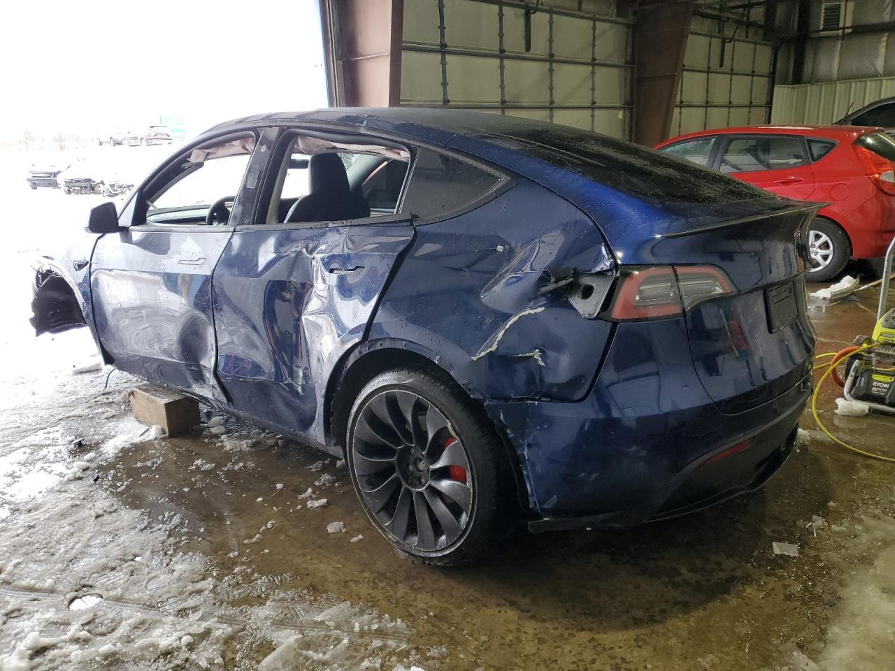 2022 TESLA MODEL Y - Image 2