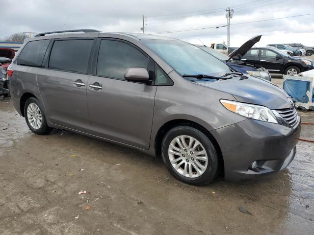 2015 Toyota Sienna Xle - Image 4