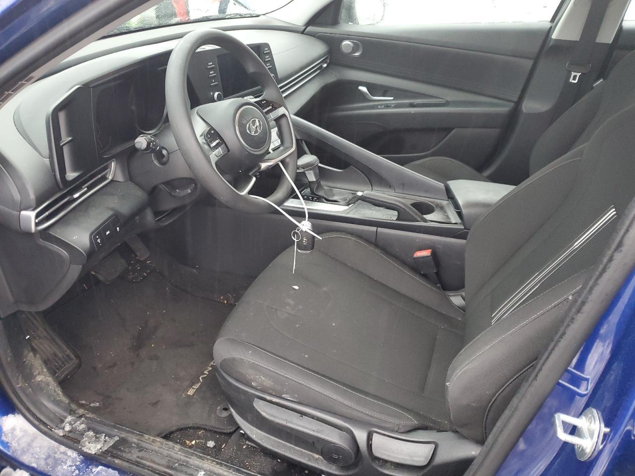 2023 HYUNDAI ELANTRA SE - Image 7