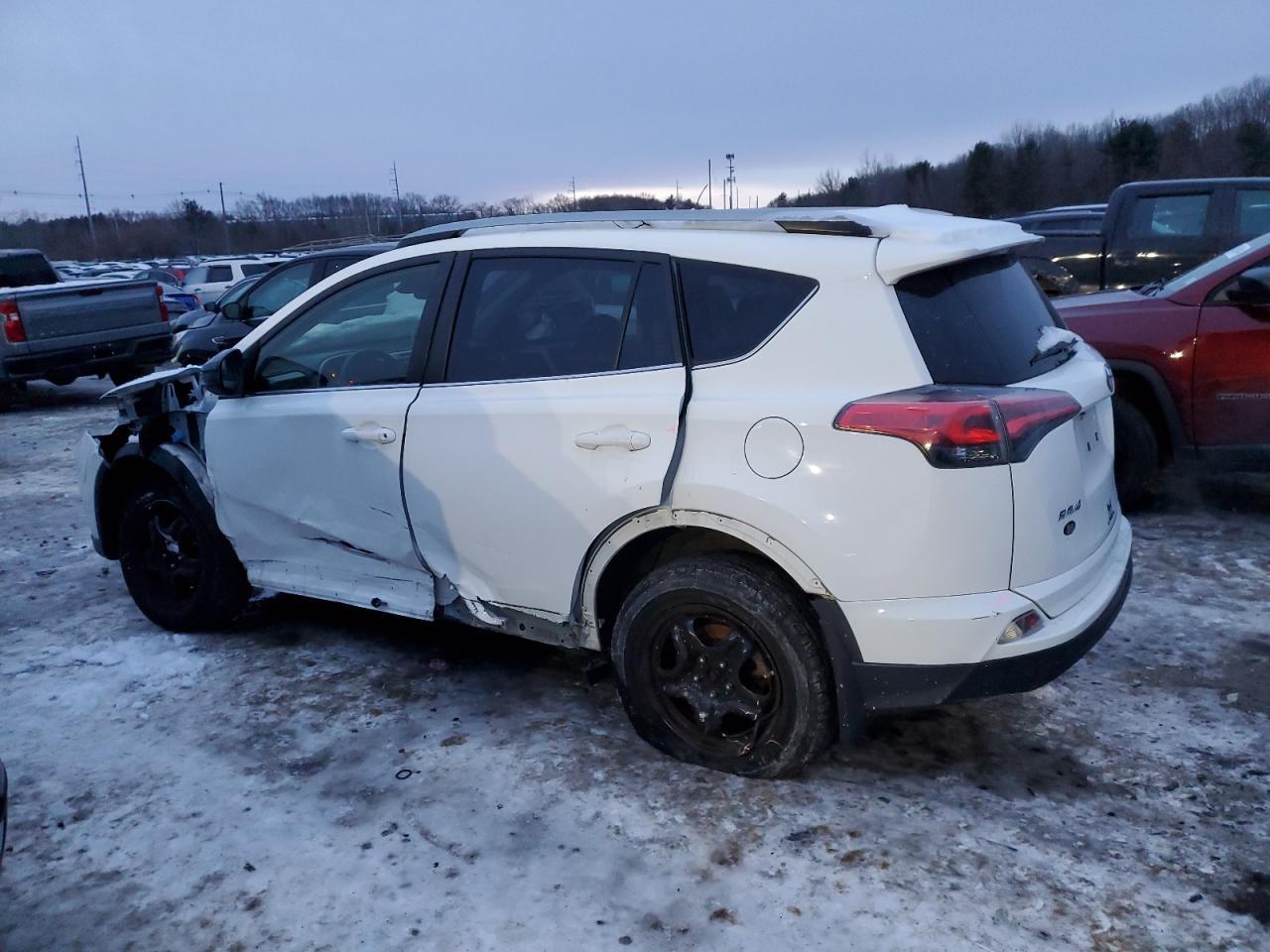 2017 TOYOTA RAV4 LE - Image 2