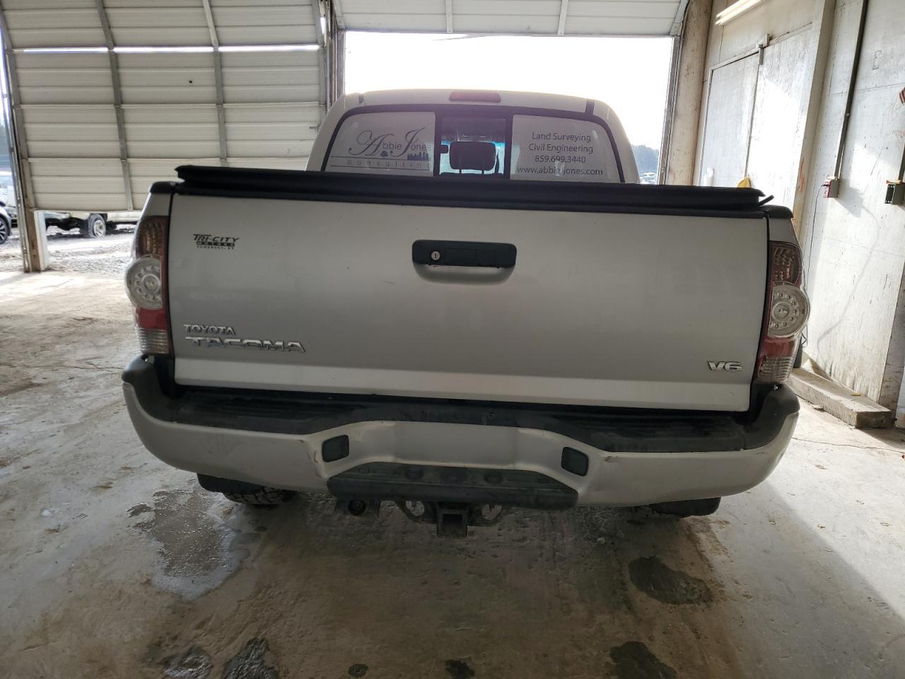 2013 TOYOTA TACOMA DOU - Image 6