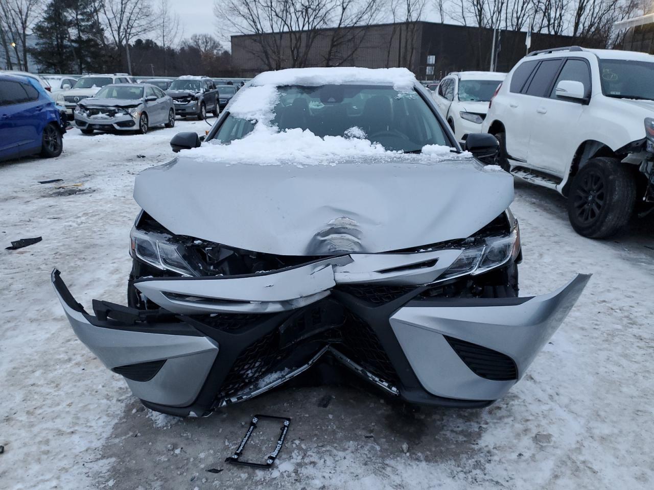 2020 TOYOTA CAMRY SE - Image 5