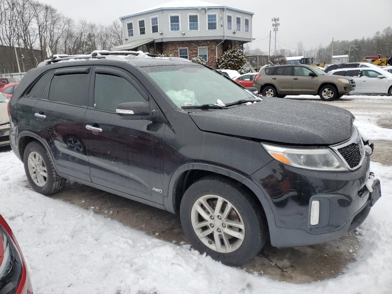 2015 KIA SORENTO LX - Image 4