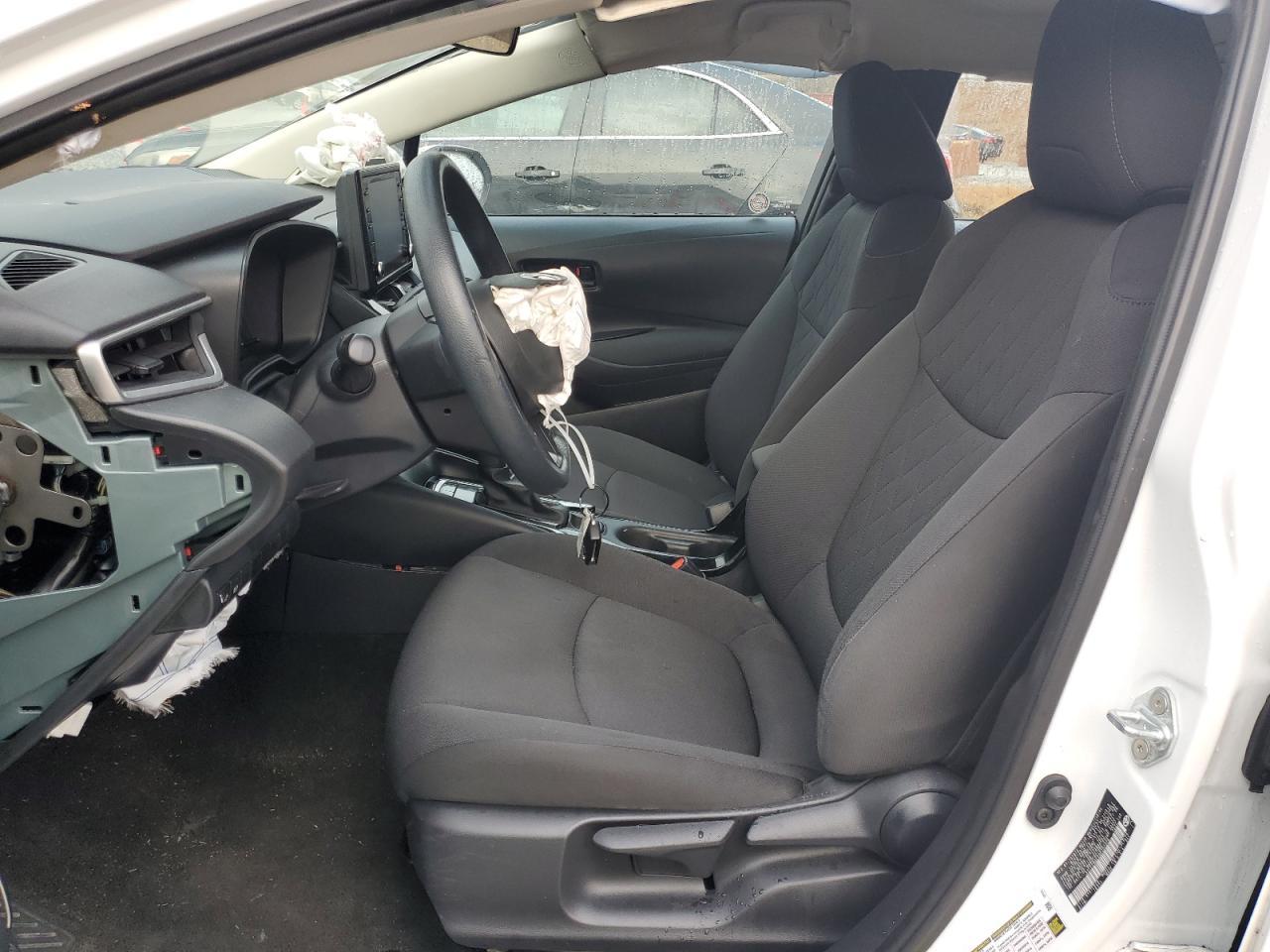 2022 TOYOTA COROLLA LE - Фото 7