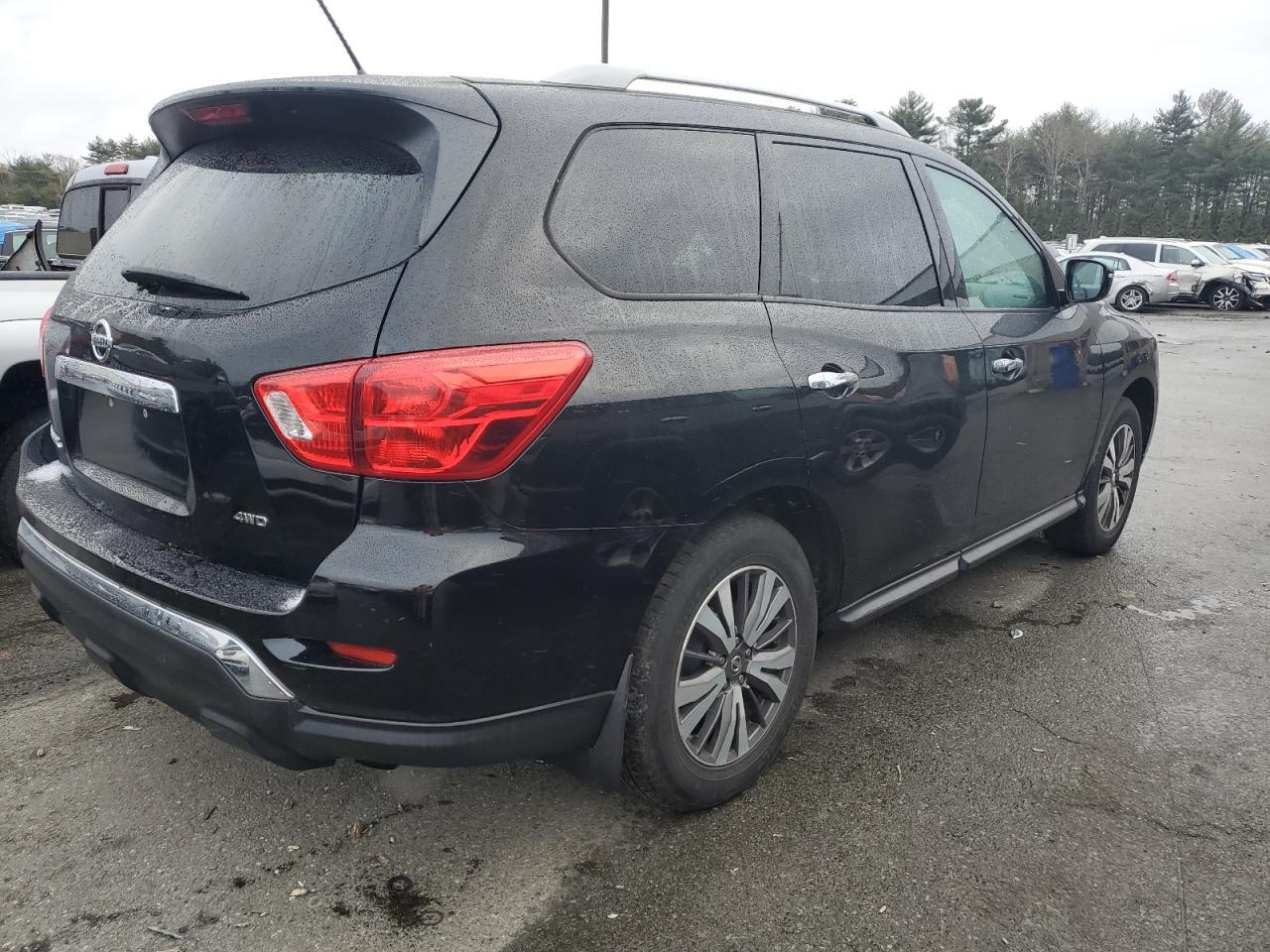 2017 NISSAN PATHFINDER - Image 3
