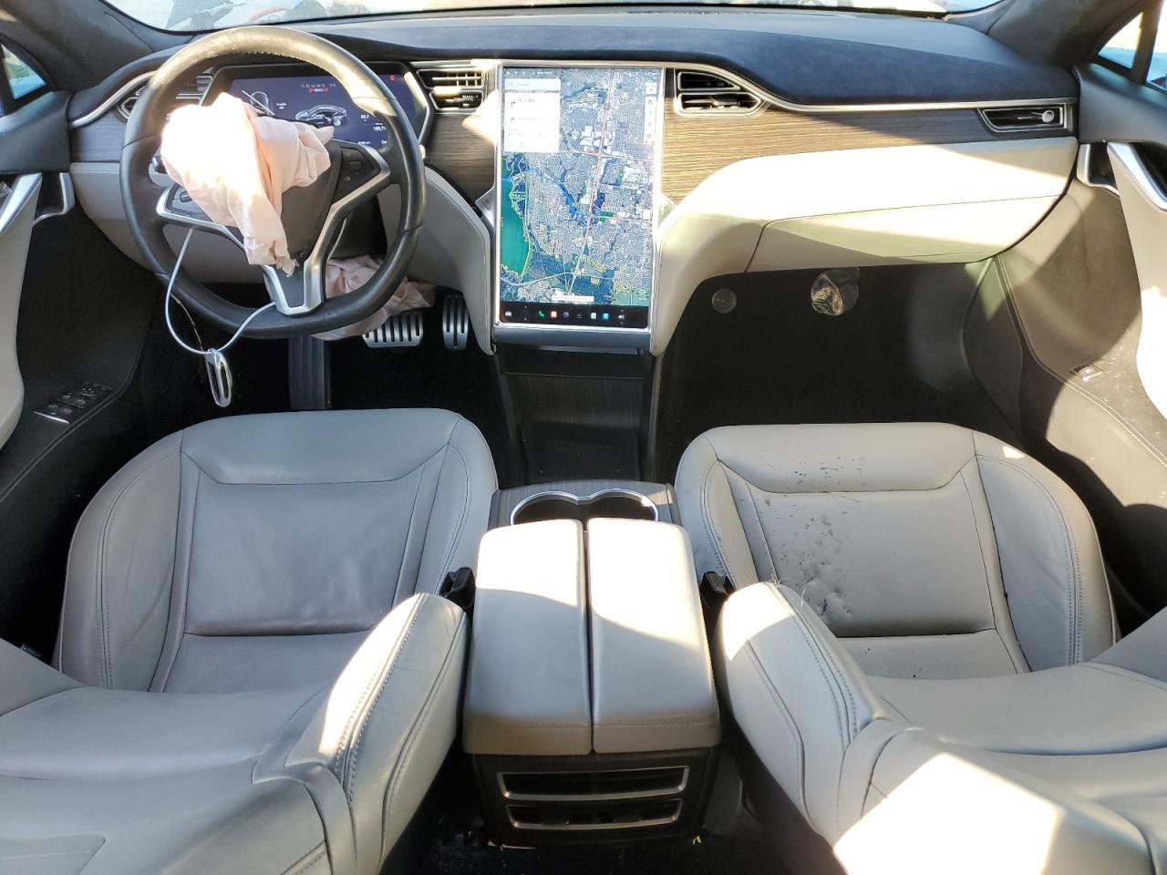 2015 TESLA MODEL S - Image 2