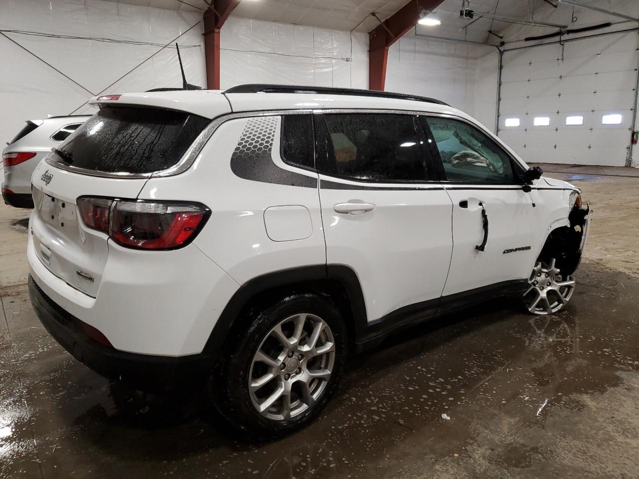 2022 JEEP COMPASS LA - Image 3