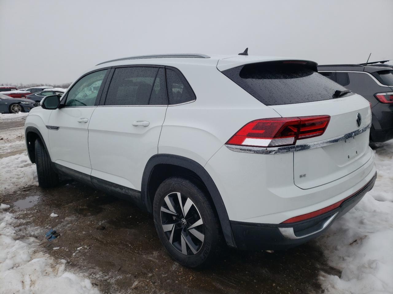 2022 VOLKSWAGEN ATLAS CROS - Image 2