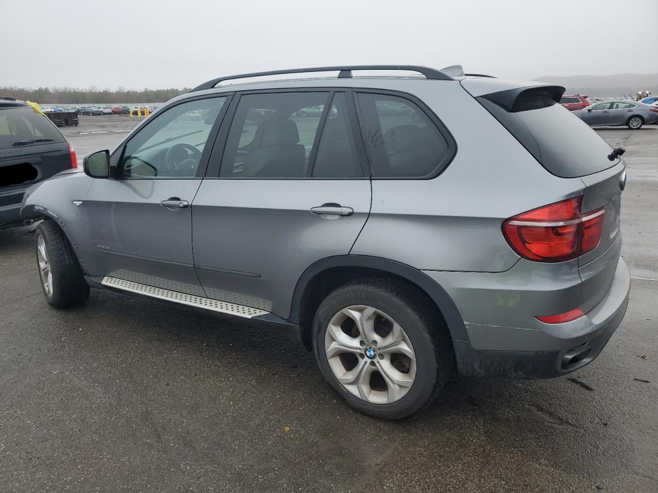 2011 BMW X5 - Фото 2