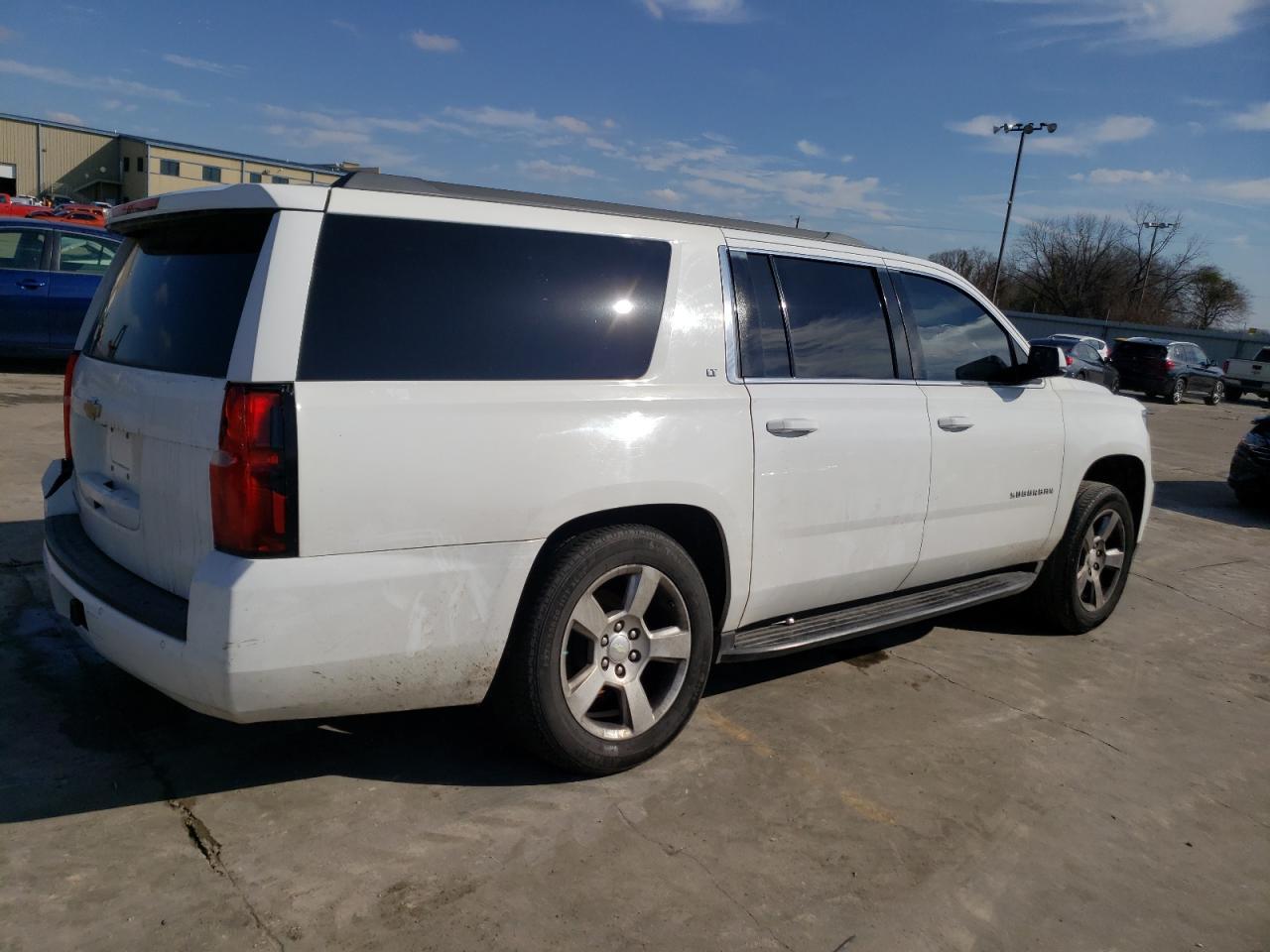 2015 CHEVROLET SUBURBAN C - Фото 3