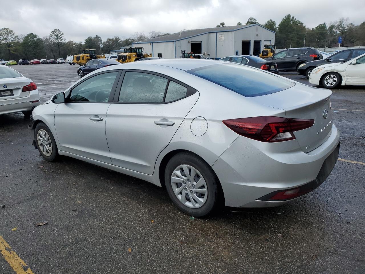 2019 HYUNDAI ELANTRA SE - Фото 2