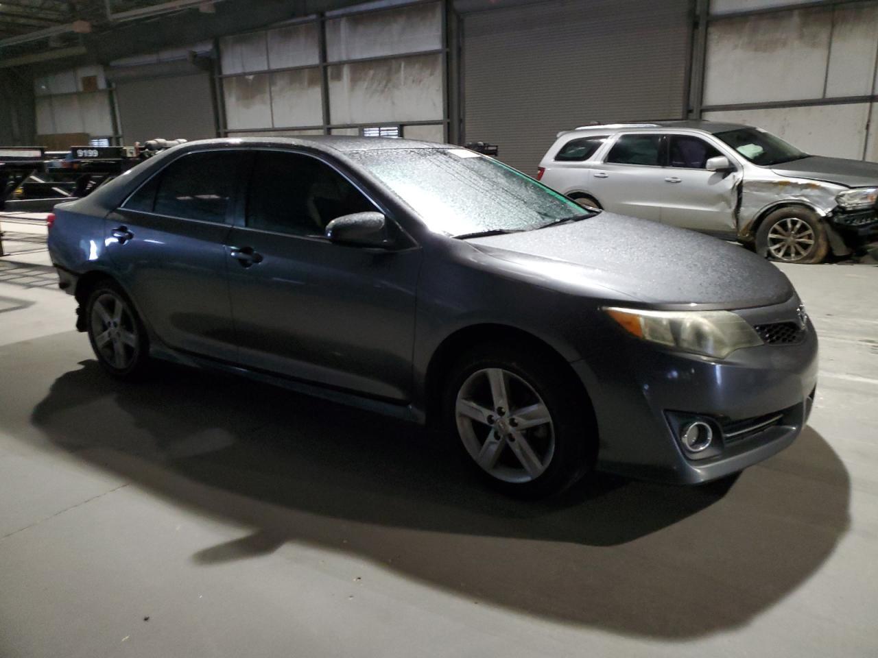 2014 TOYOTA CAMRY L - Image 4