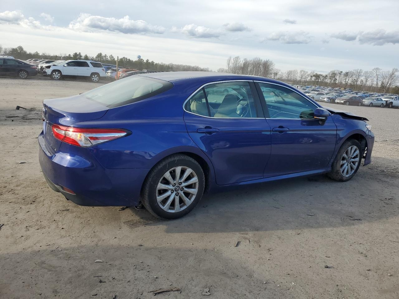 2018 TOYOTA CAMRY L - Image 3