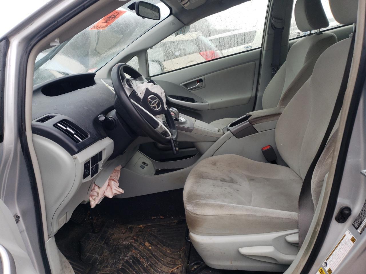 2015 TOYOTA PRIUS - Фото 7