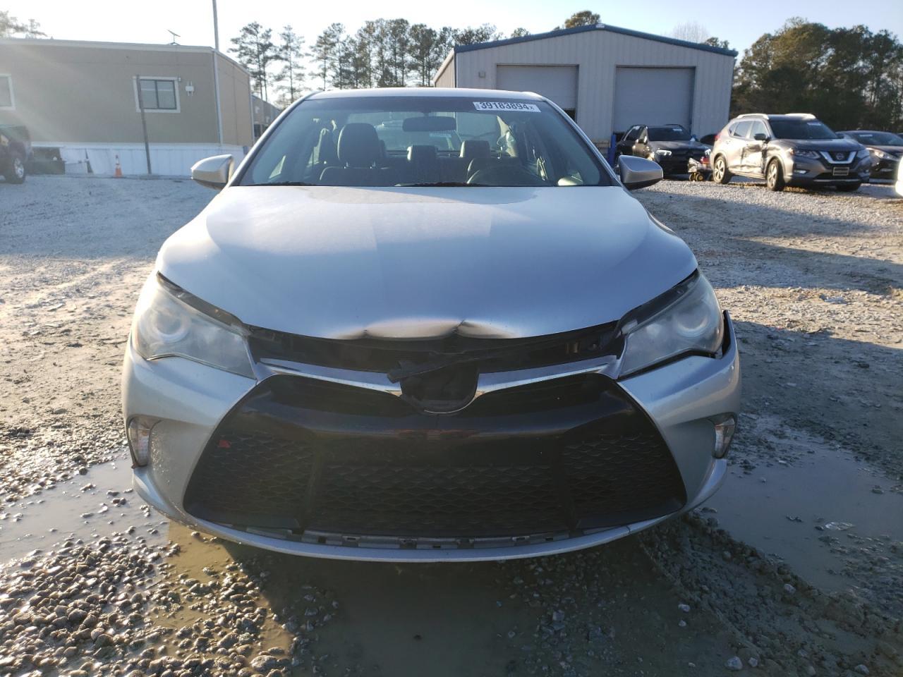 2016 TOYOTA CAMRY LE - Фото 5