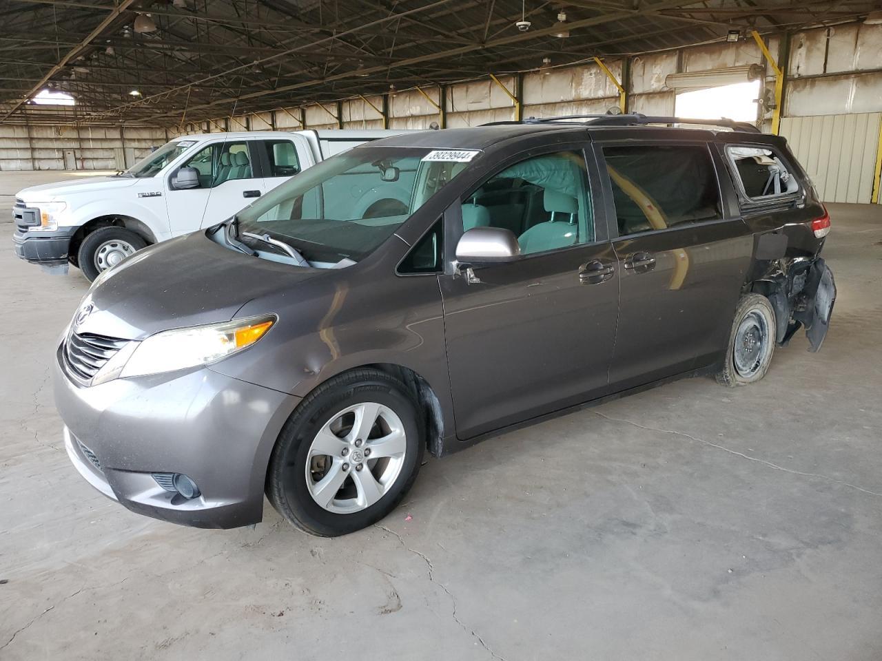 2012 TOYOTA SIENNA LE car image