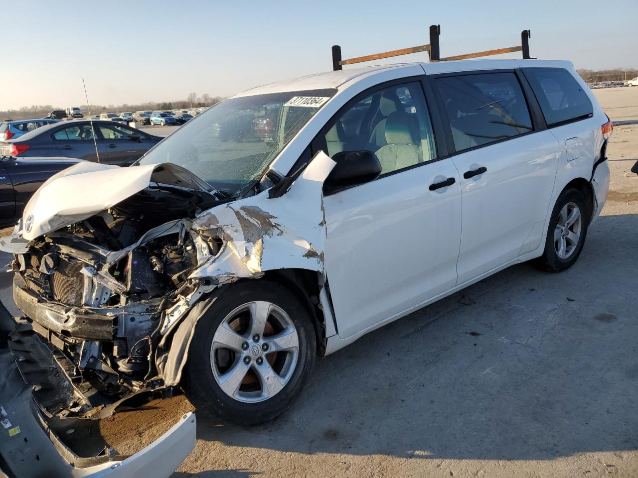 2013 TOYOTA SIENNA car image