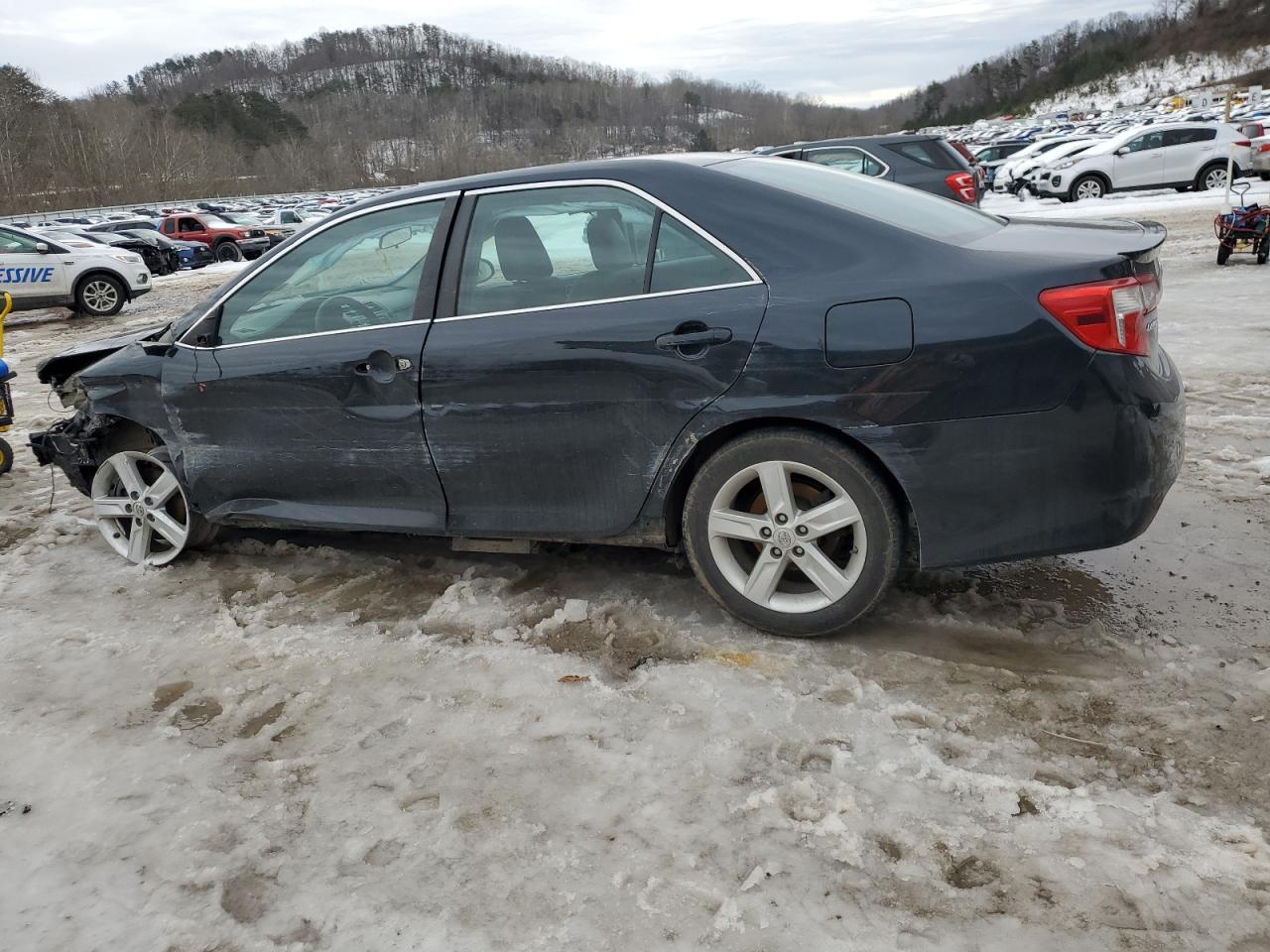 2013 TOYOTA CAMRY L - Image 2