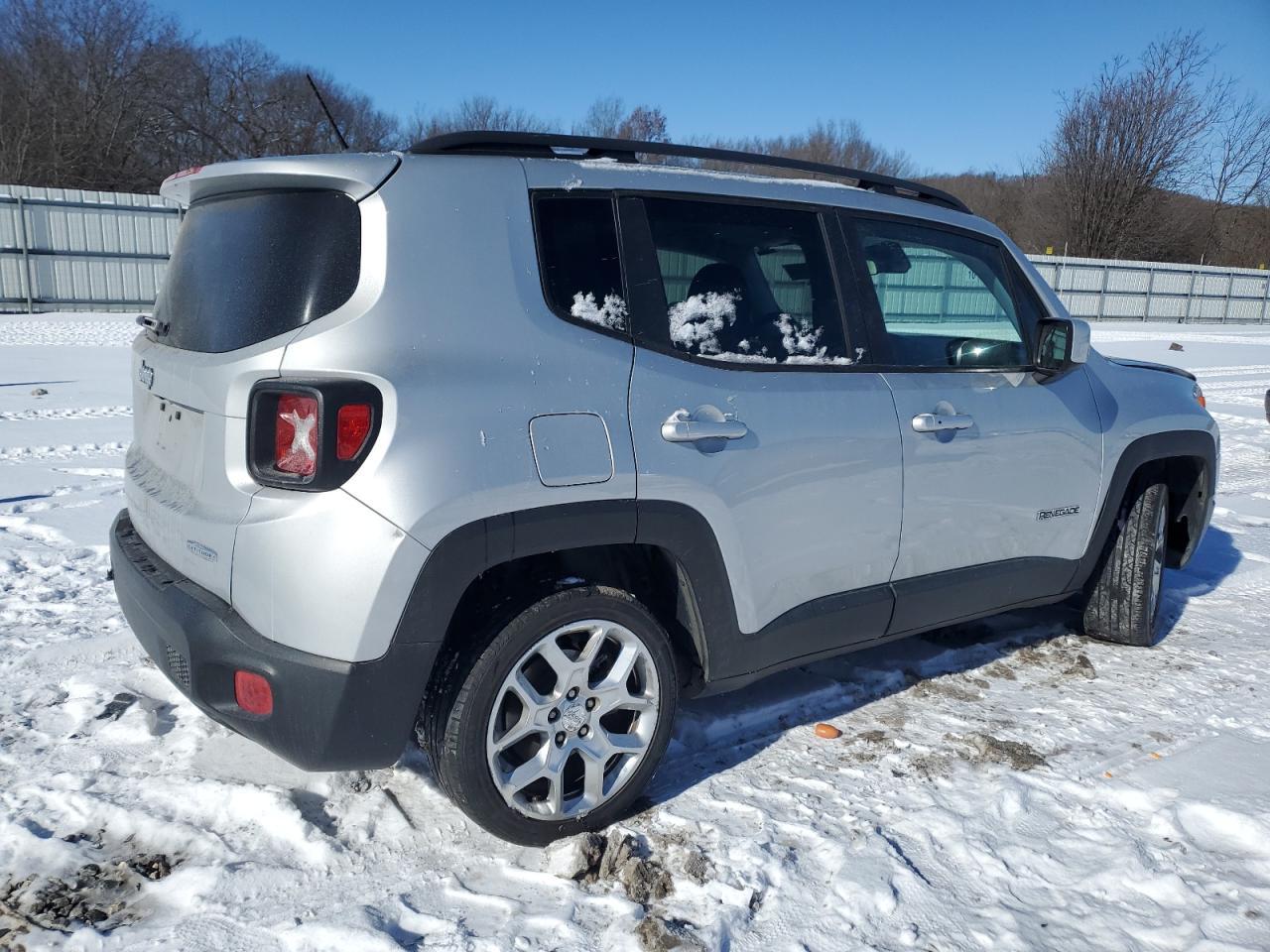 2016 JEEP RENEGADE L - Image 3