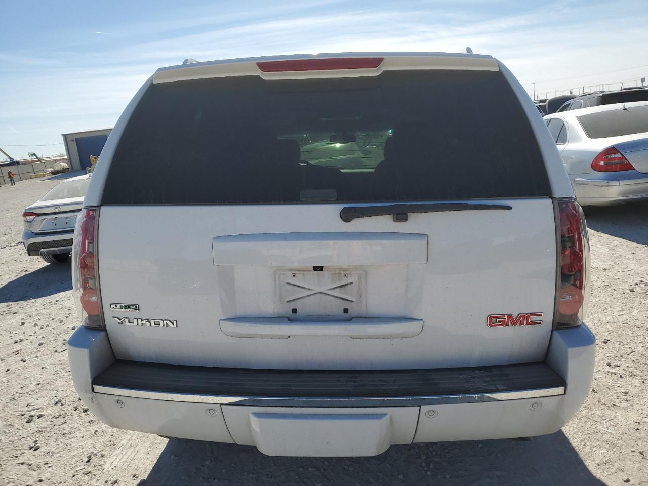 2012 GMC YUKON DENA - Фото 6