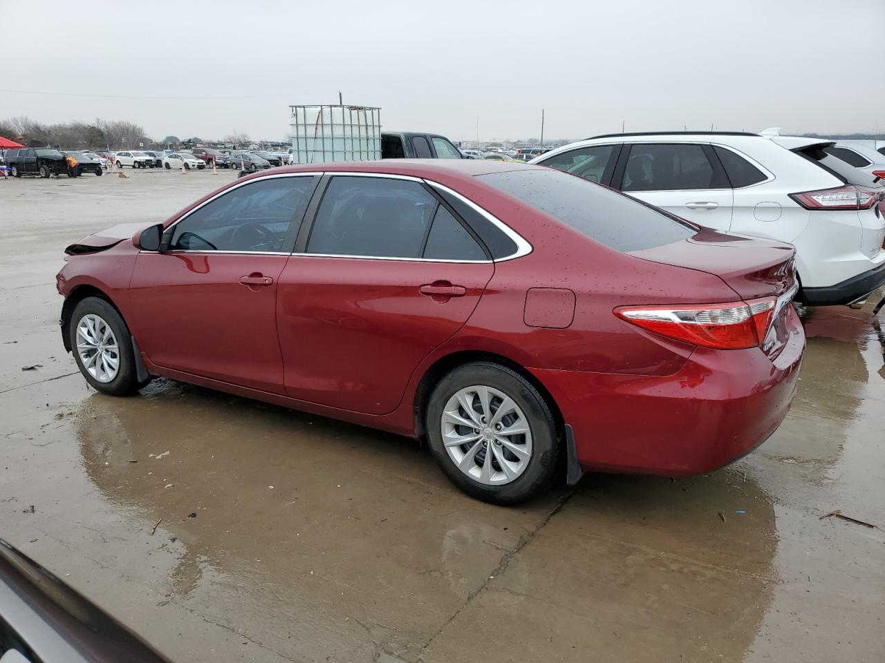 2016 TOYOTA CAMRY LE - Image 2