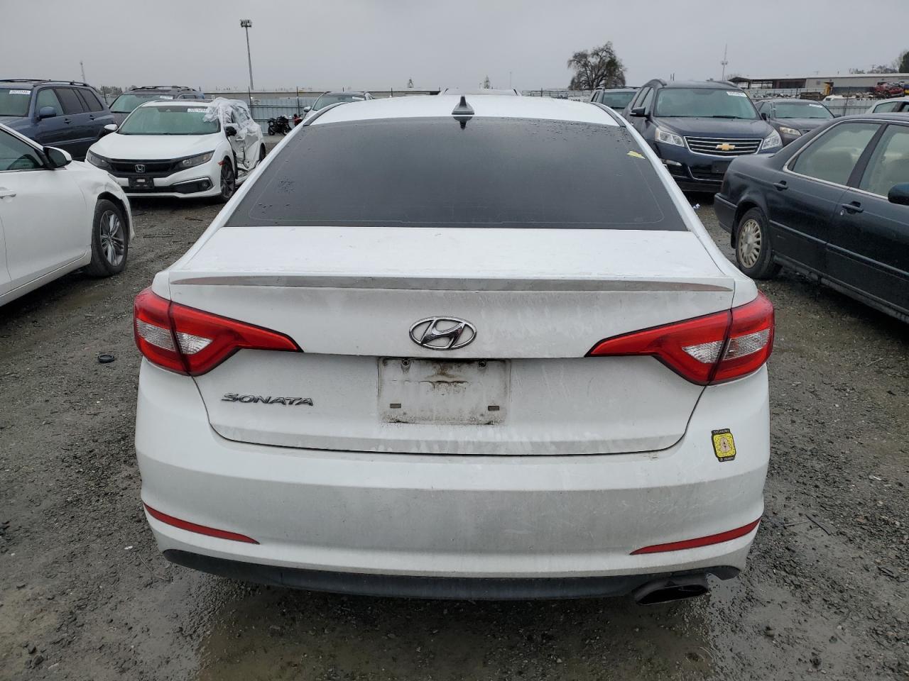 2017 HYUNDAI SONATA SE - Image 6