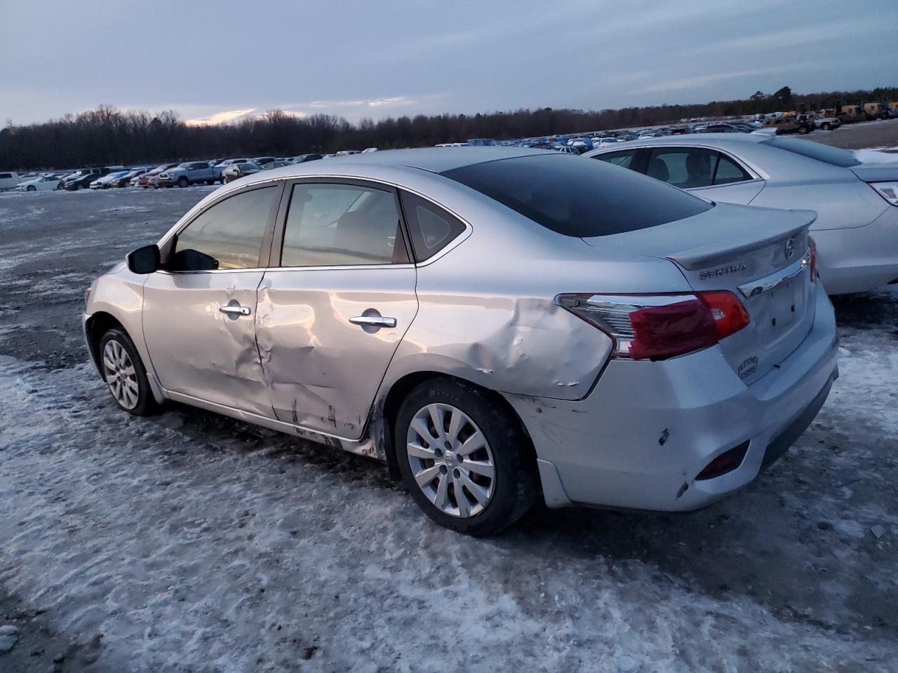 2016 NISSAN SENTRA S - Фото 2