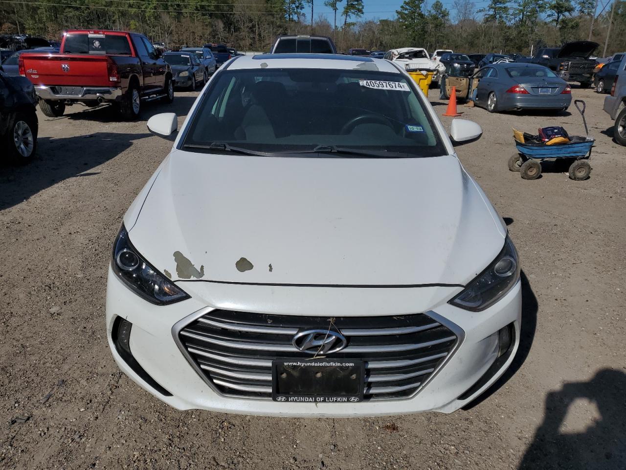 2018 HYUNDAI ELANTRA SE - Image 5