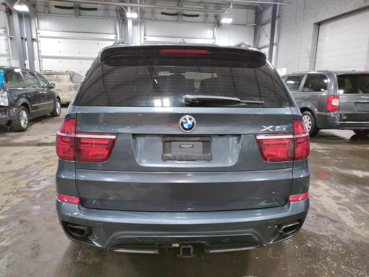 2013 BMW X5 XDRIVE5 - Image 6