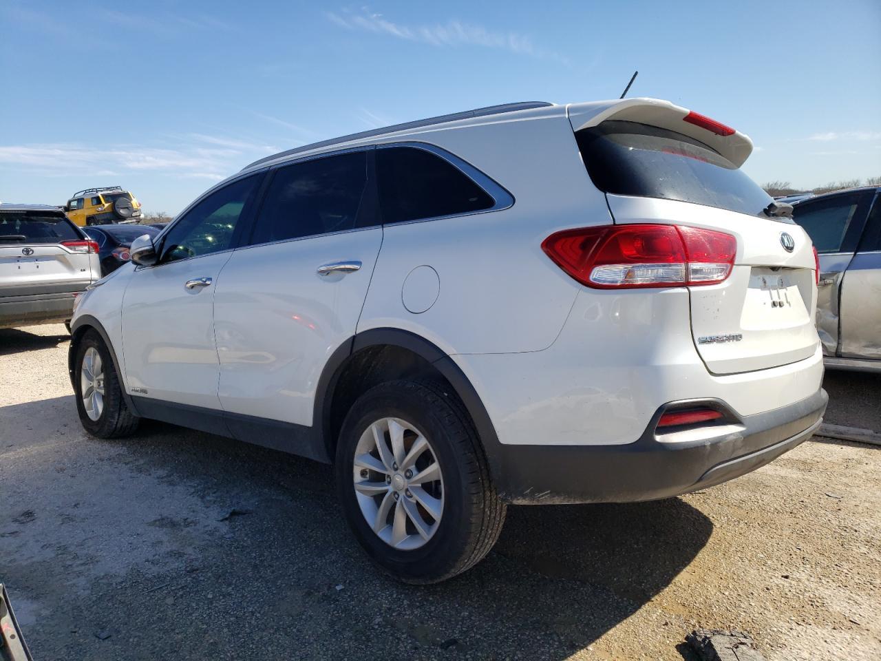 2016 KIA SORENTO LX - Image 2