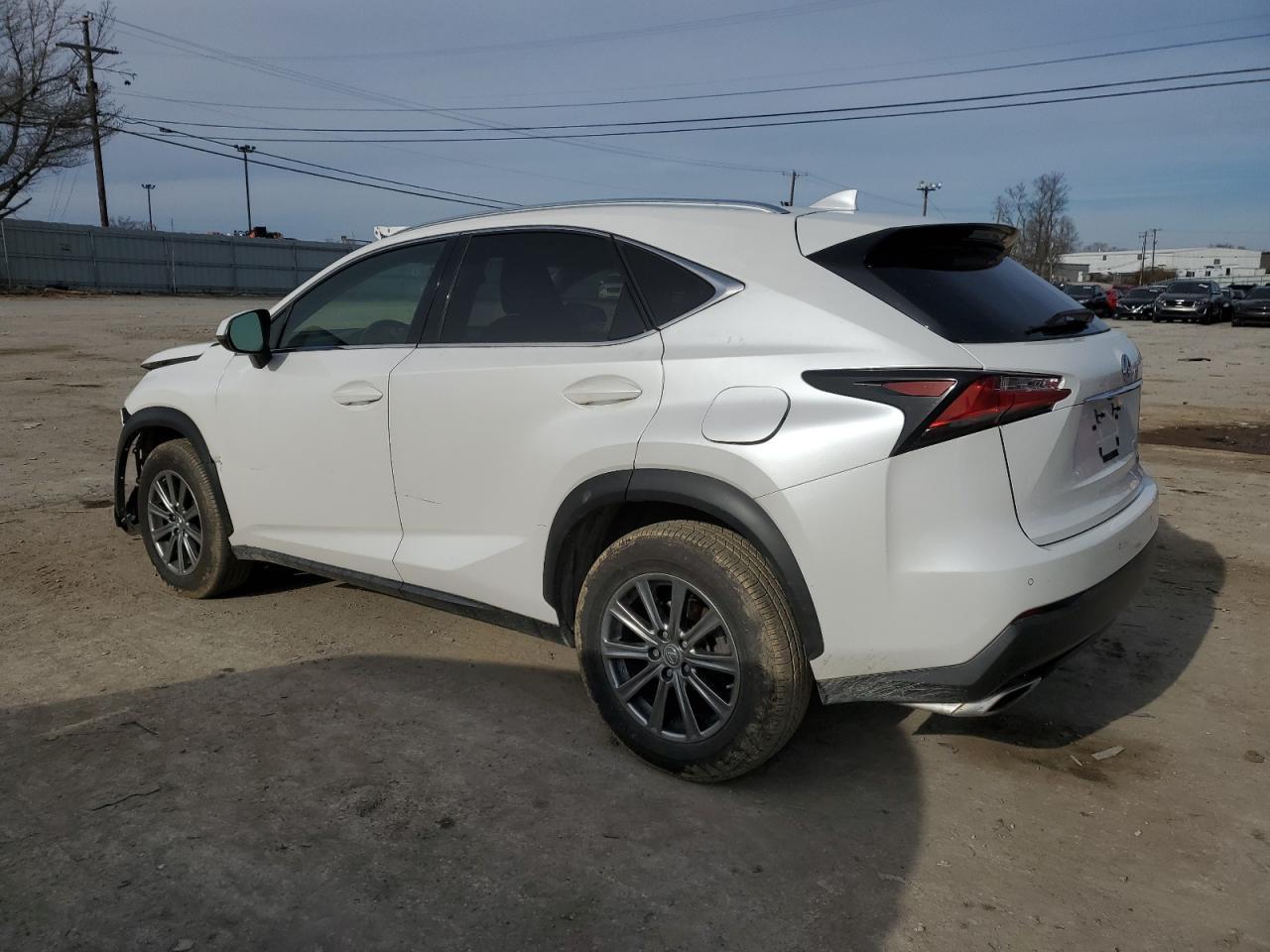 2017 LEXUS NX 200T BA - Фото 2