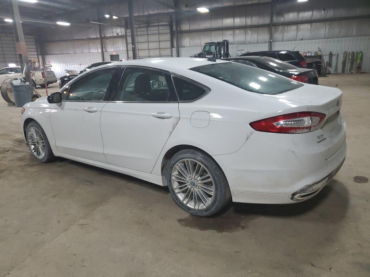 2014 FORD FUSION SE - Image 2