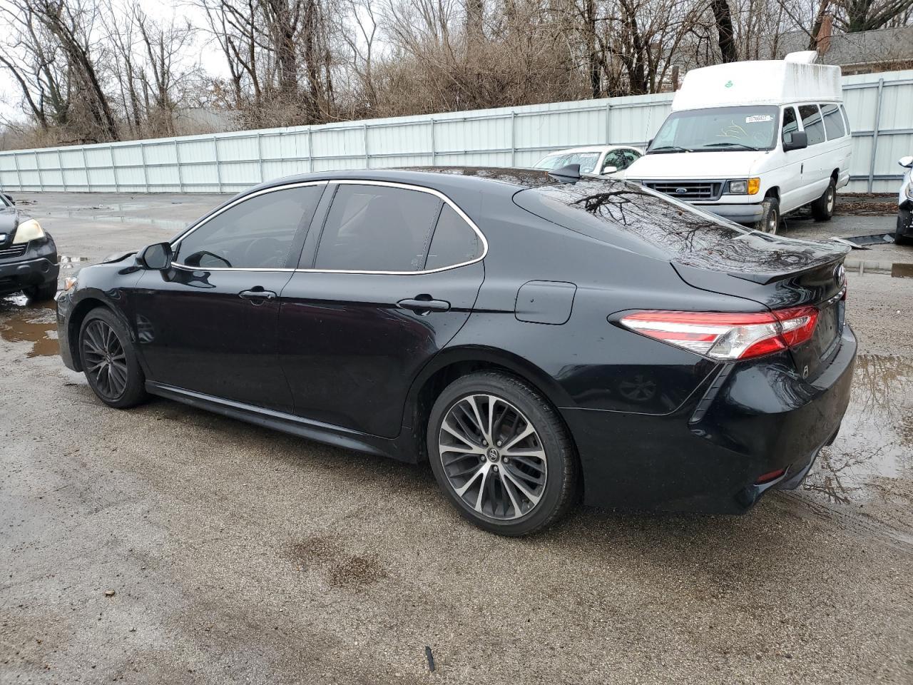2020 TOYOTA CAMRY SE - Image 2