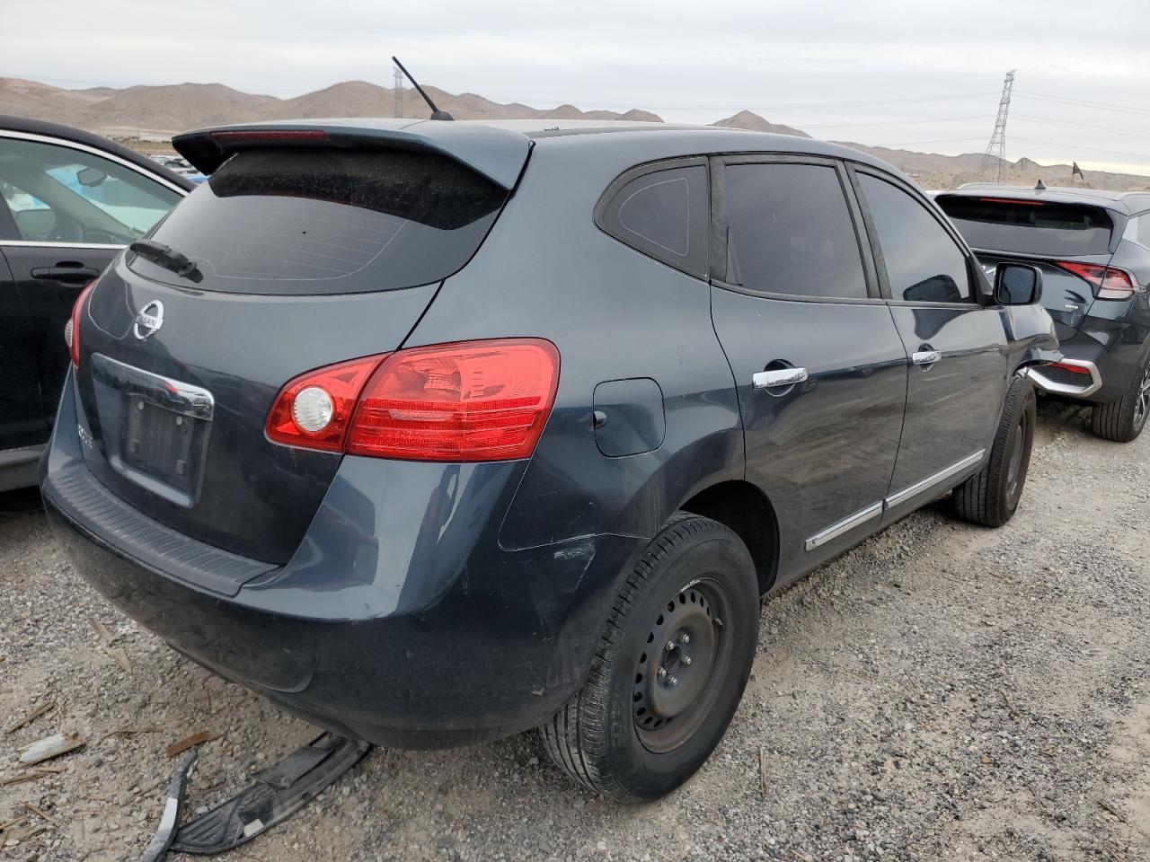 2013 NISSAN ROGUE S - Фото 3