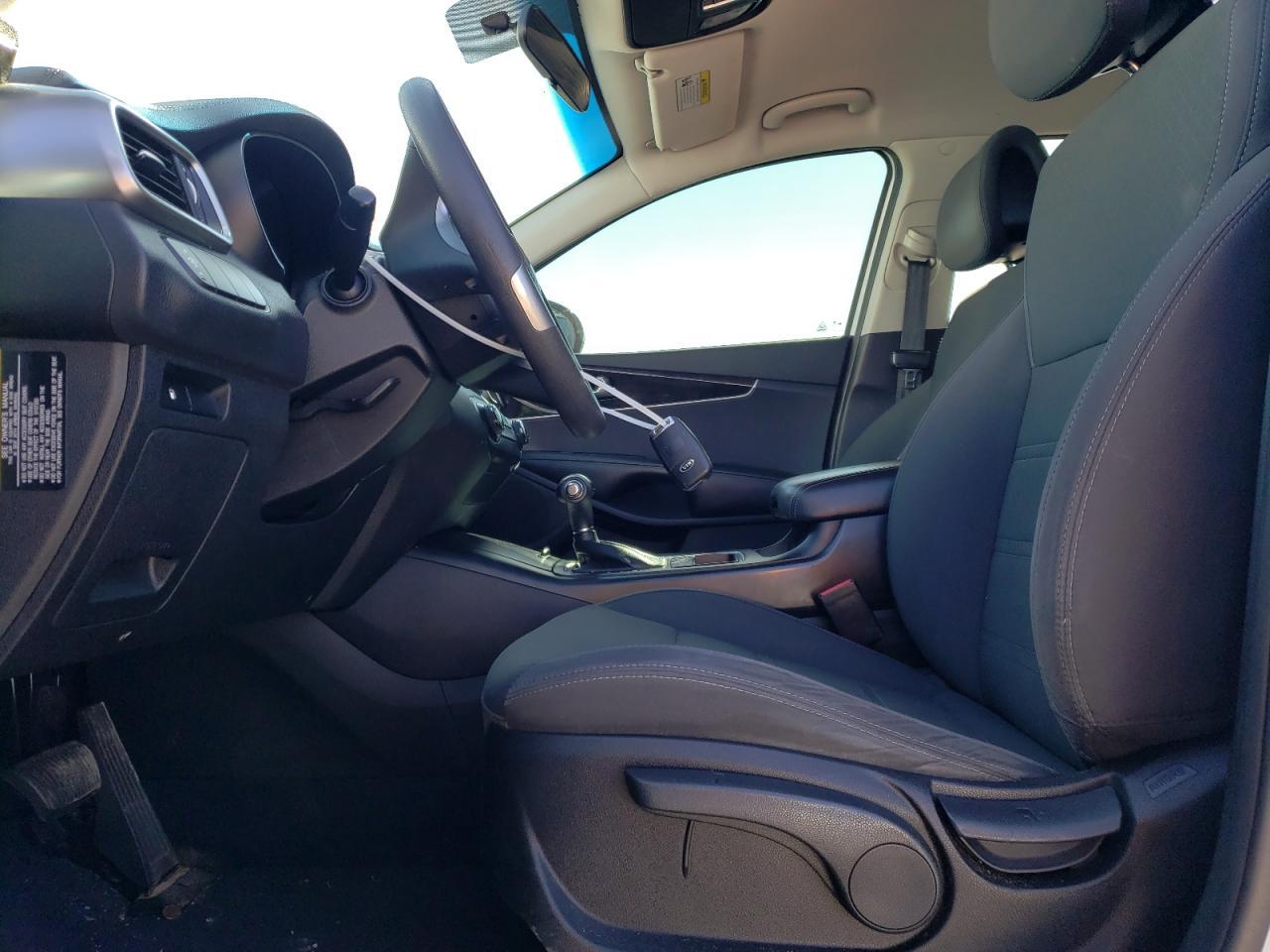 2016 KIA SORENTO LX - Image 7