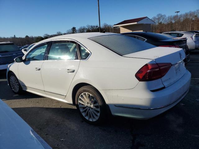 2017 Volkswagen Passat Se - Image 2