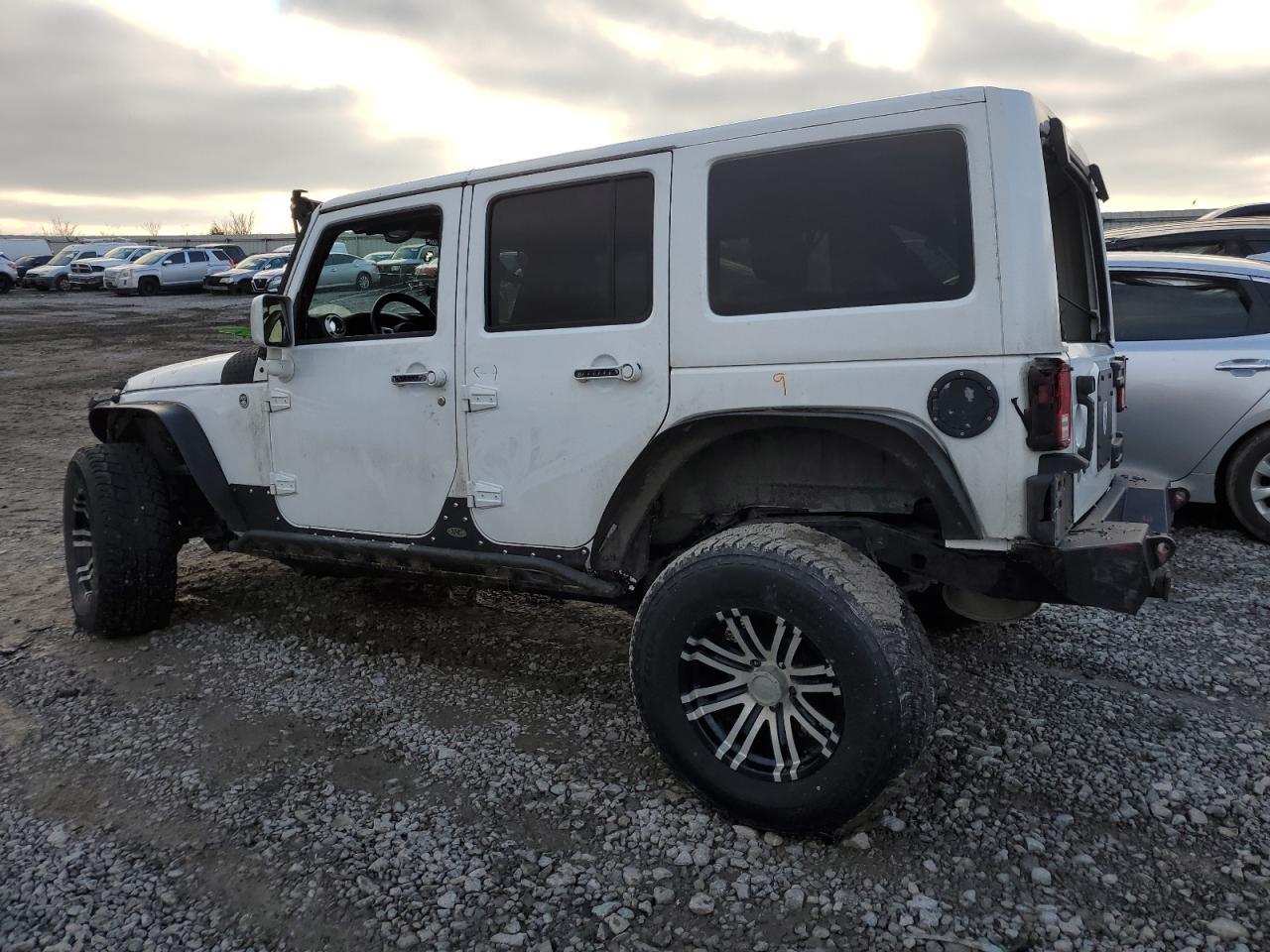 2015 JEEP WRANGLER U - Фото 2