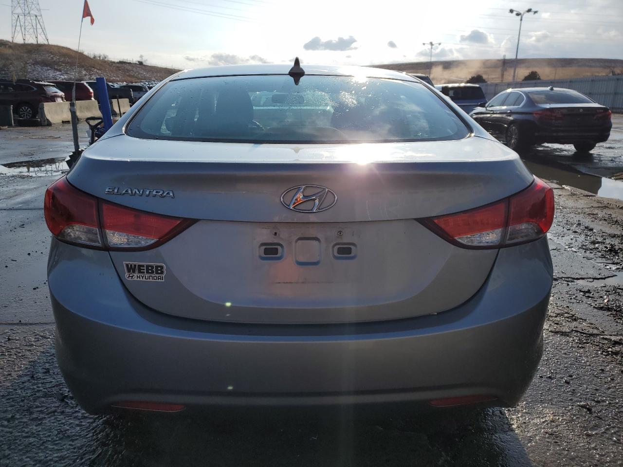 2013 HYUNDAI ELANTRA GL - Image 6