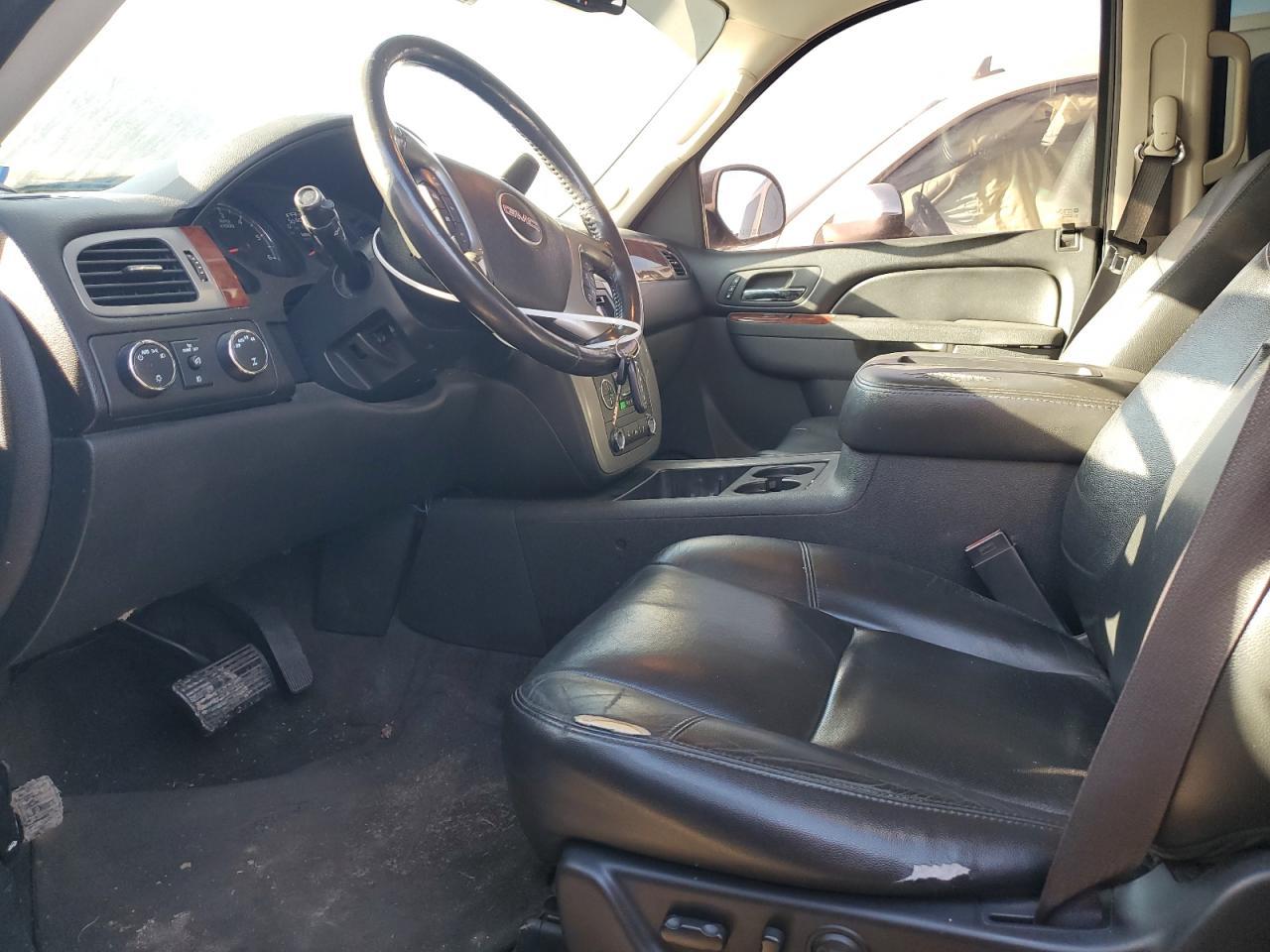 2012 GMC YUKON XL K - Фото 7