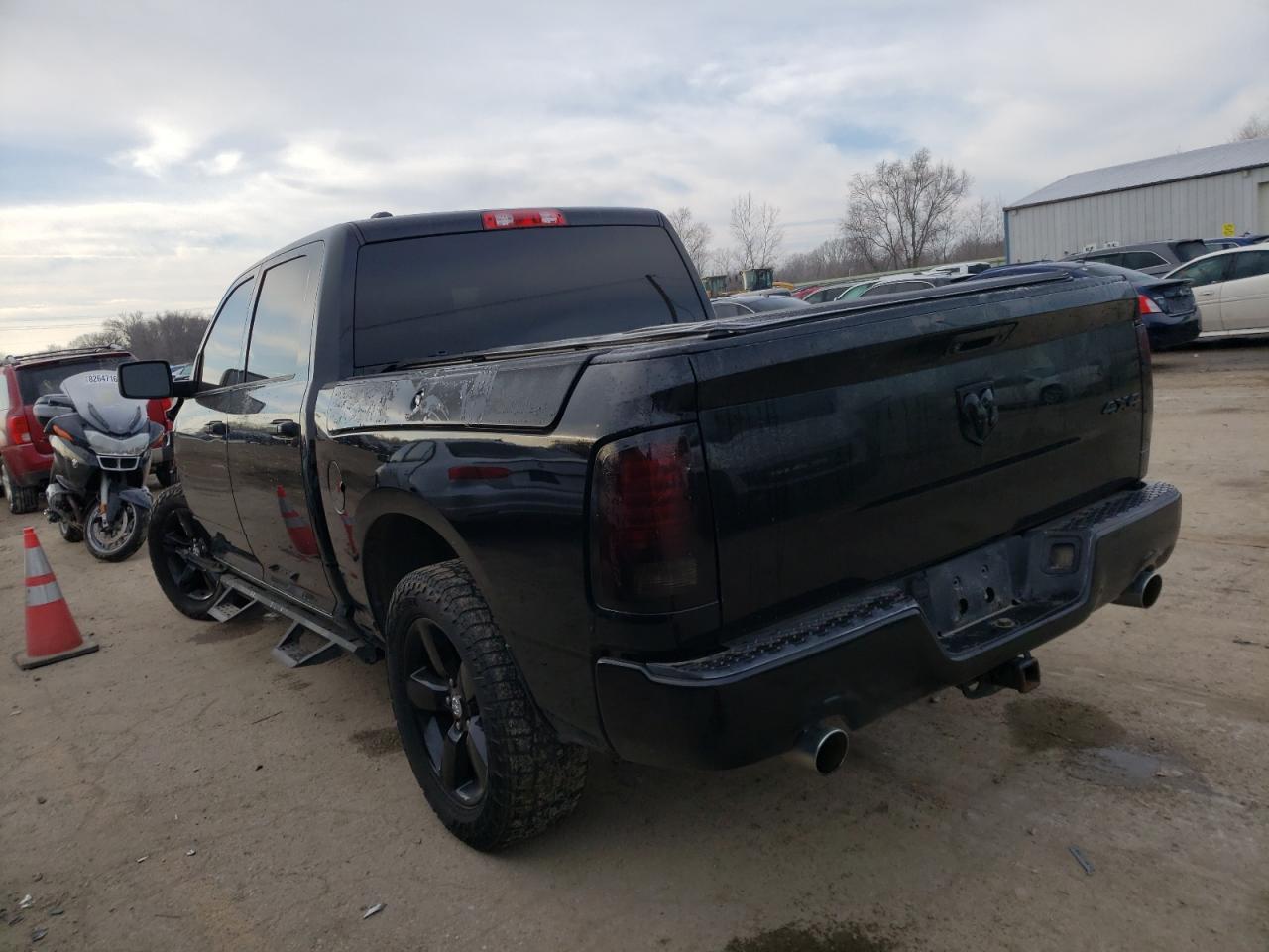 2014 RAM 1500 ST - Image 2