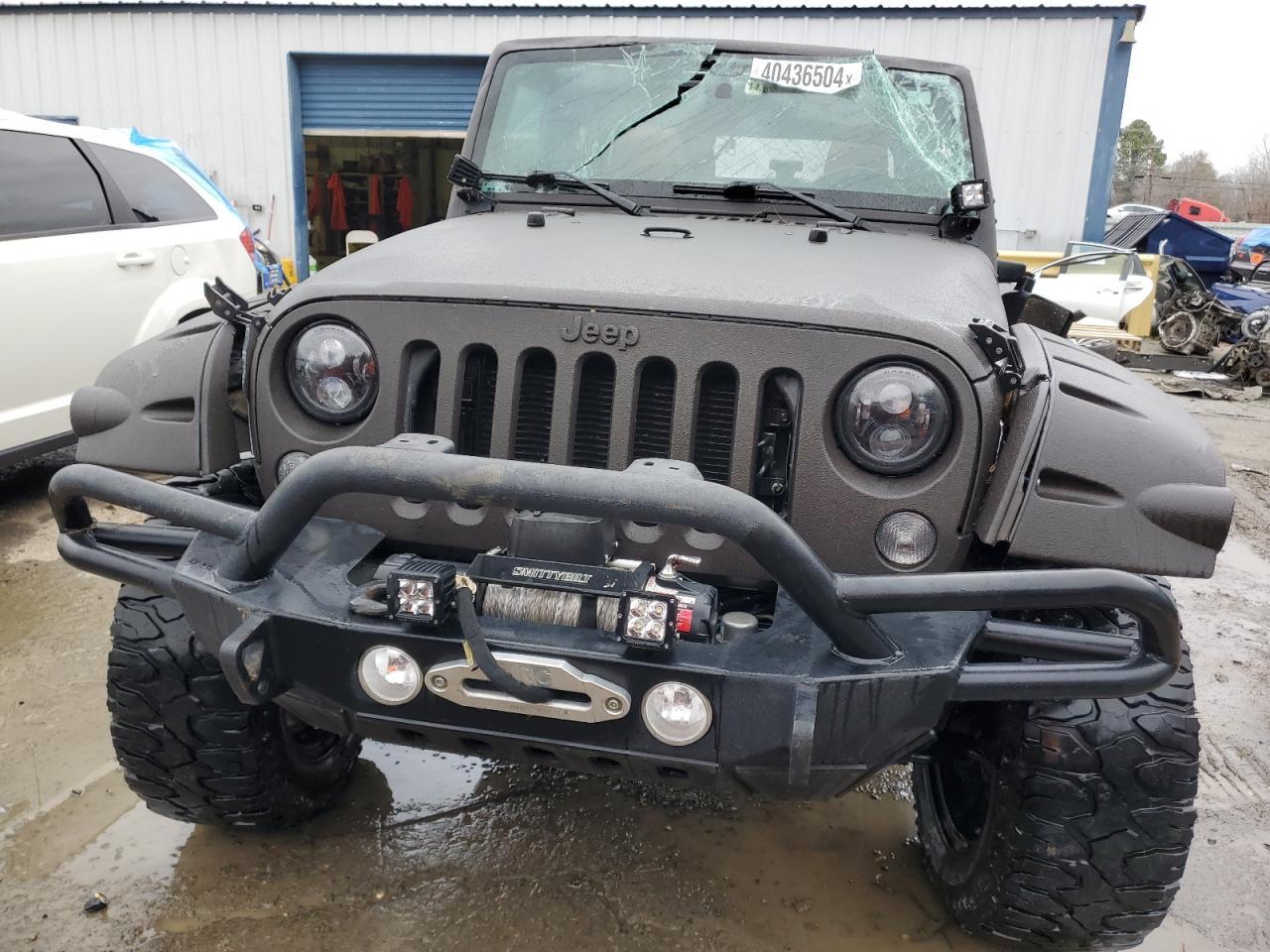 2015 JEEP WRANGLER U - Фото 5