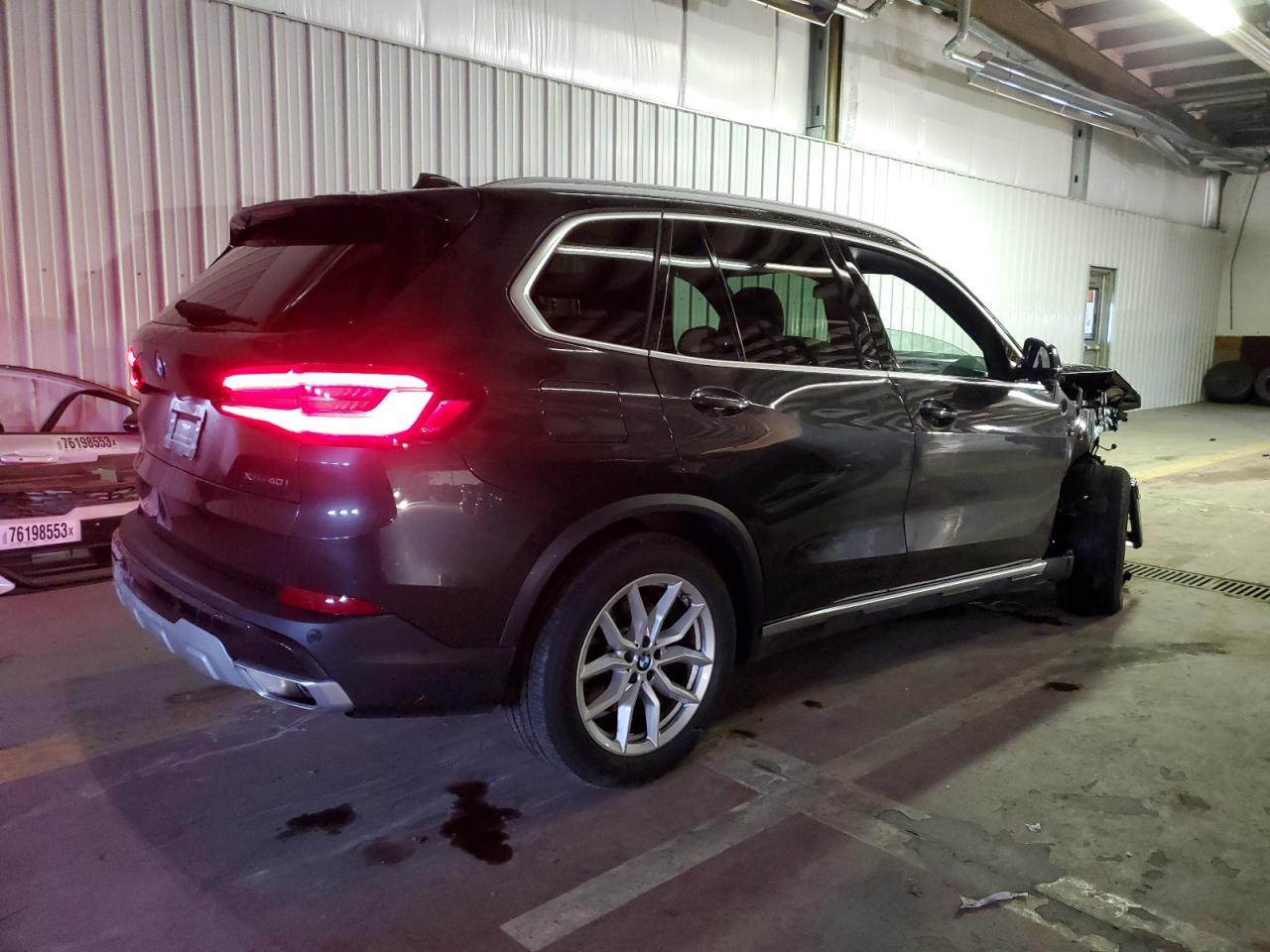 2023 BMW X5 XDRIVE4 - Image 3