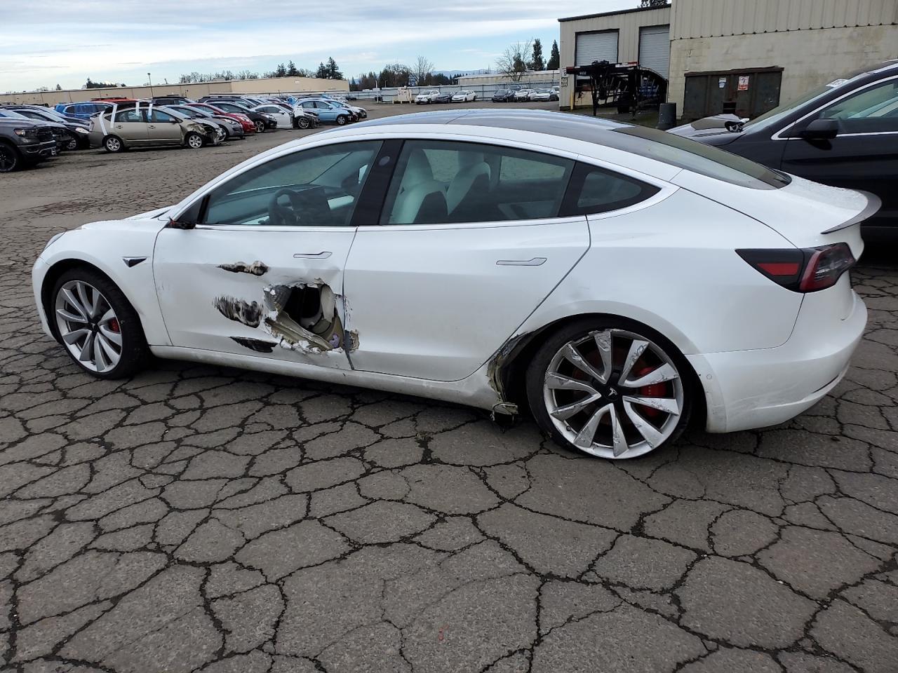 2019 TESLA MODEL 3 - Image 2