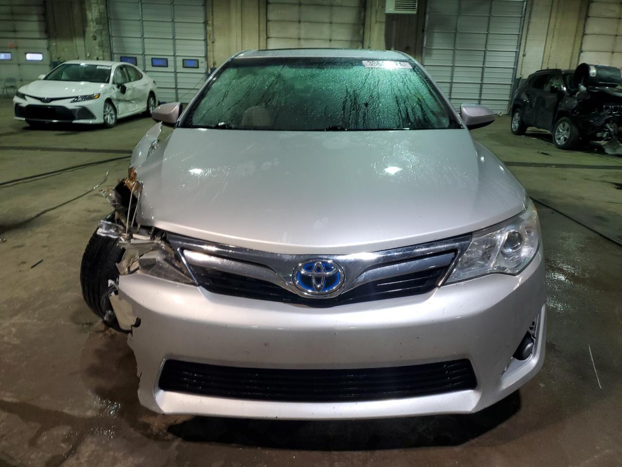 2012 TOYOTA CAMRY HYBR - Фото 5