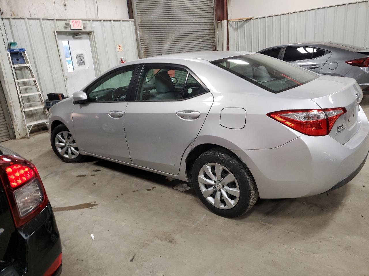 2015 TOYOTA COROLLA L - Image 2