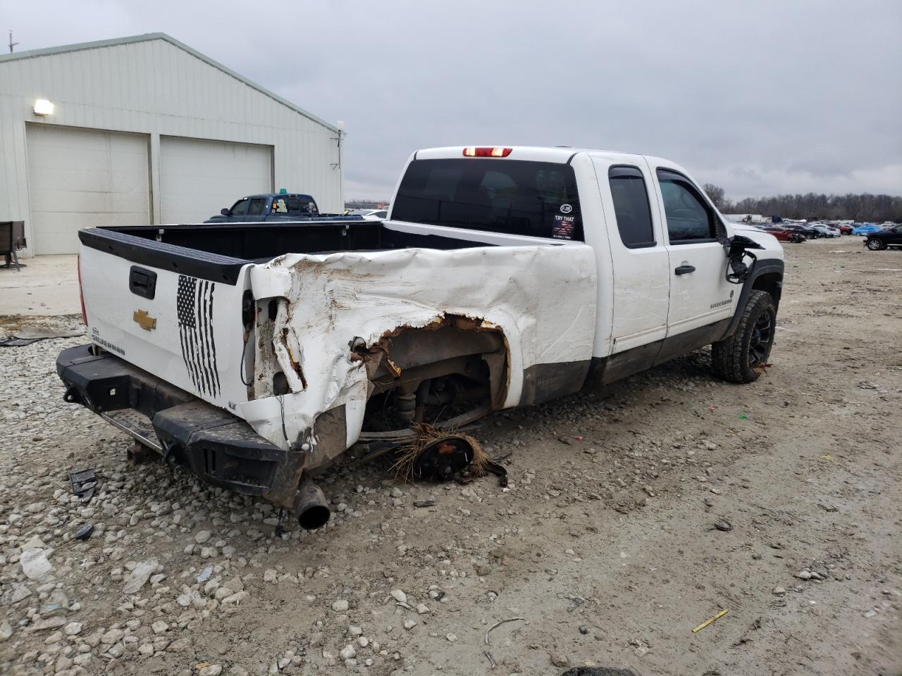 2013 CHEVROLET SILVERADO - Image 3