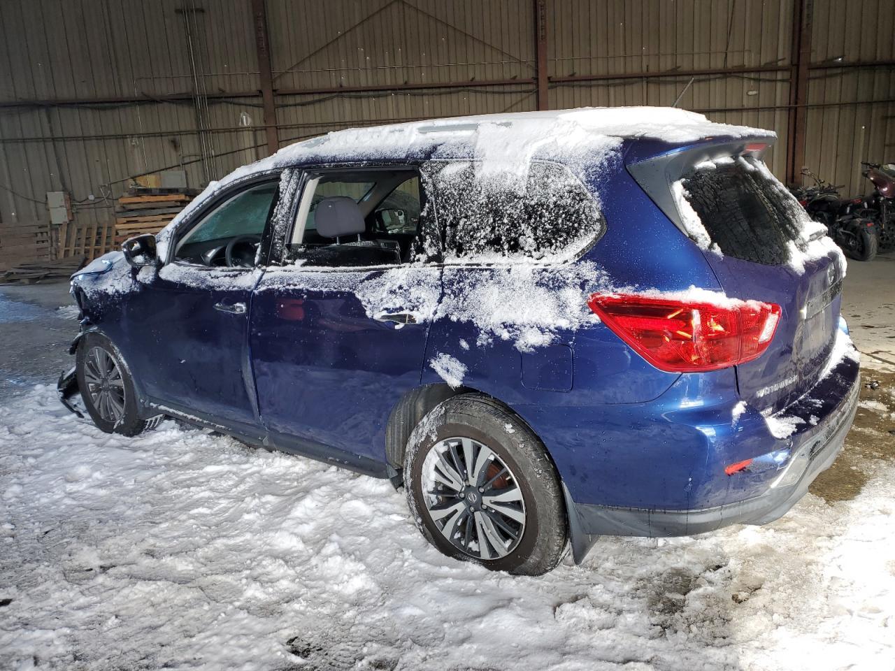 2018 NISSAN PATHFINDER - Фото 2