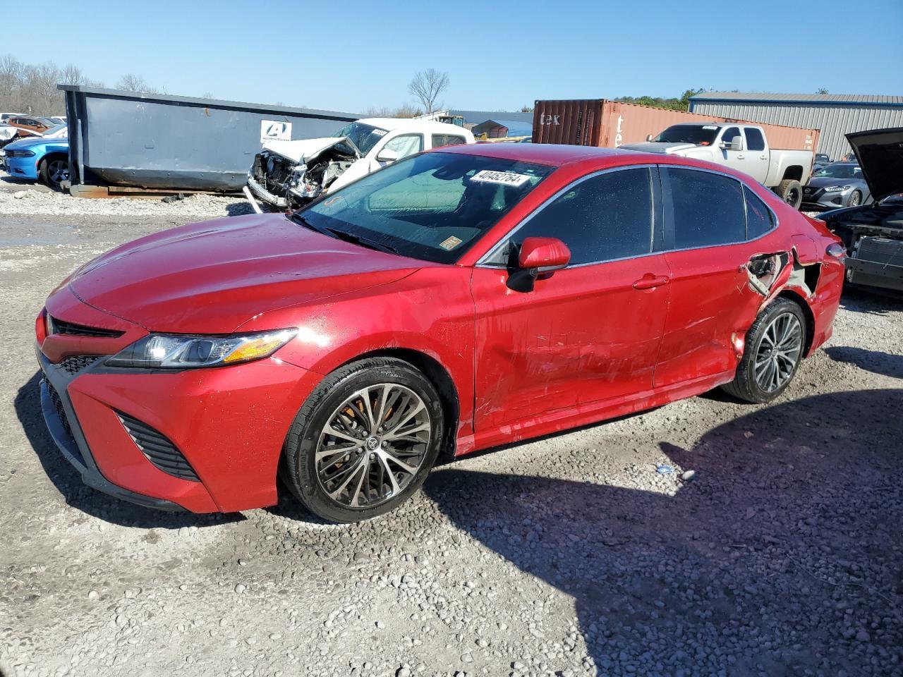 2020 TOYOTA CAMRY SE