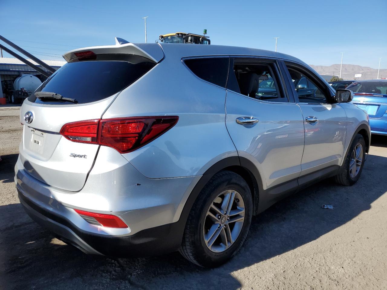 2017 HYUNDAI SANTA FE S - Image 3