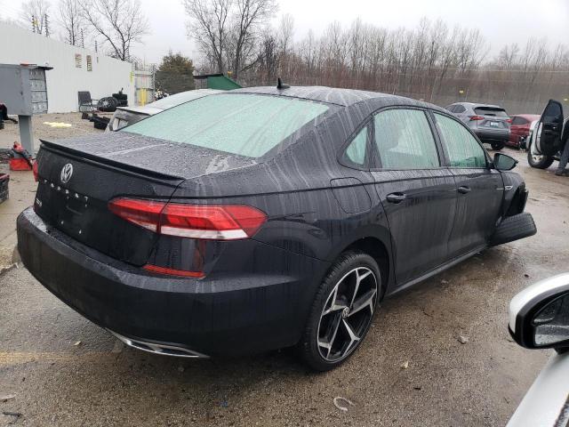 2022 Volkswagen Passat R-Line - Image 3